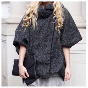 NWOT Lapel Long Sleeve Contrast Trims Loose Coat